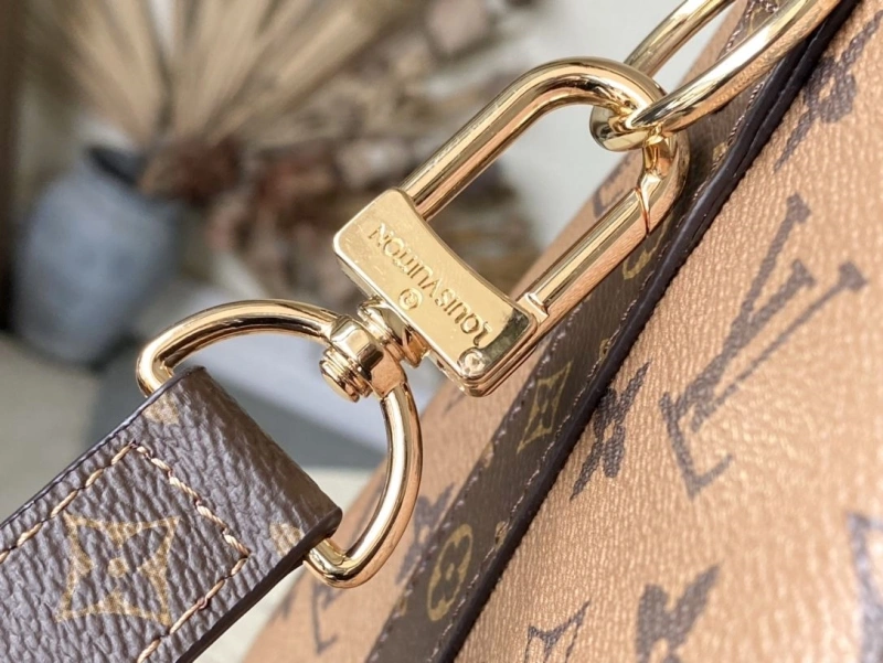 LV Travel Bags 4286A-0193