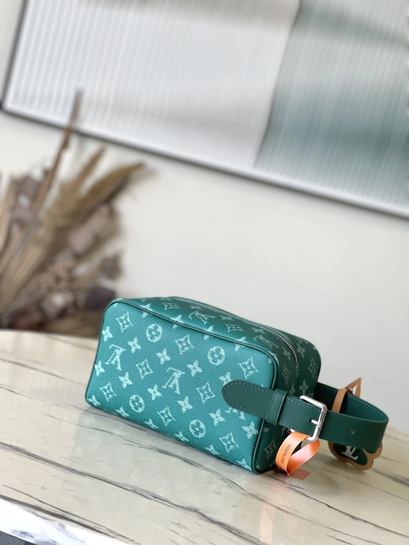 LV Cosmetic Bags 4286A-0201