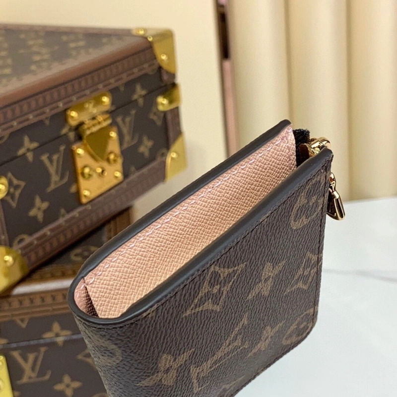 LV Wallets 4286A-0216