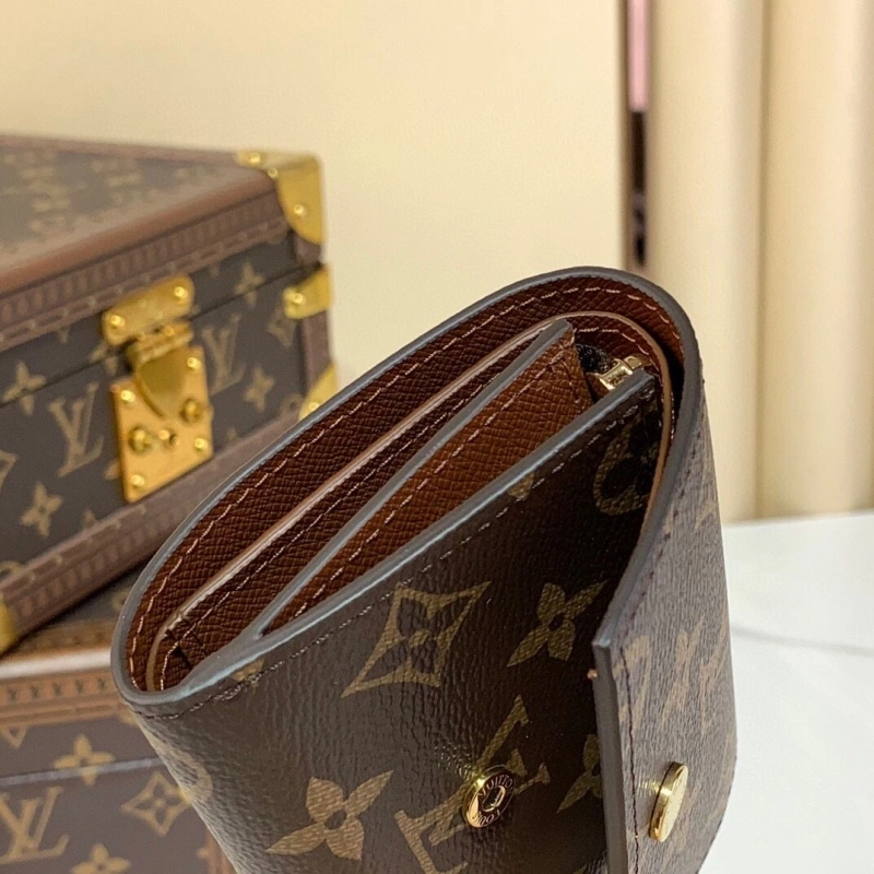 LV Wallets 4286A-0219