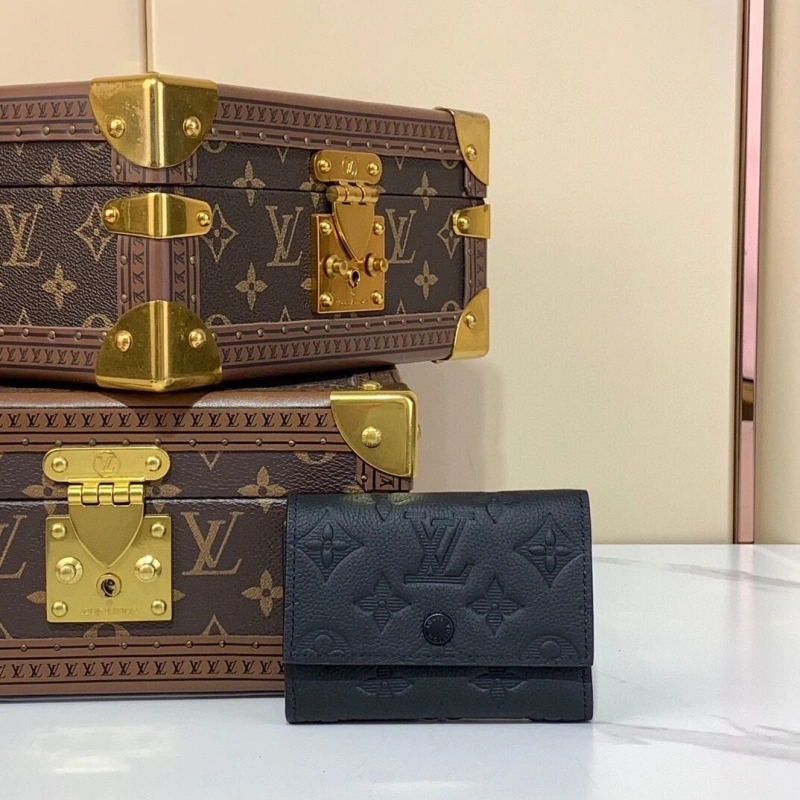 LV Wallets 4286A-0221