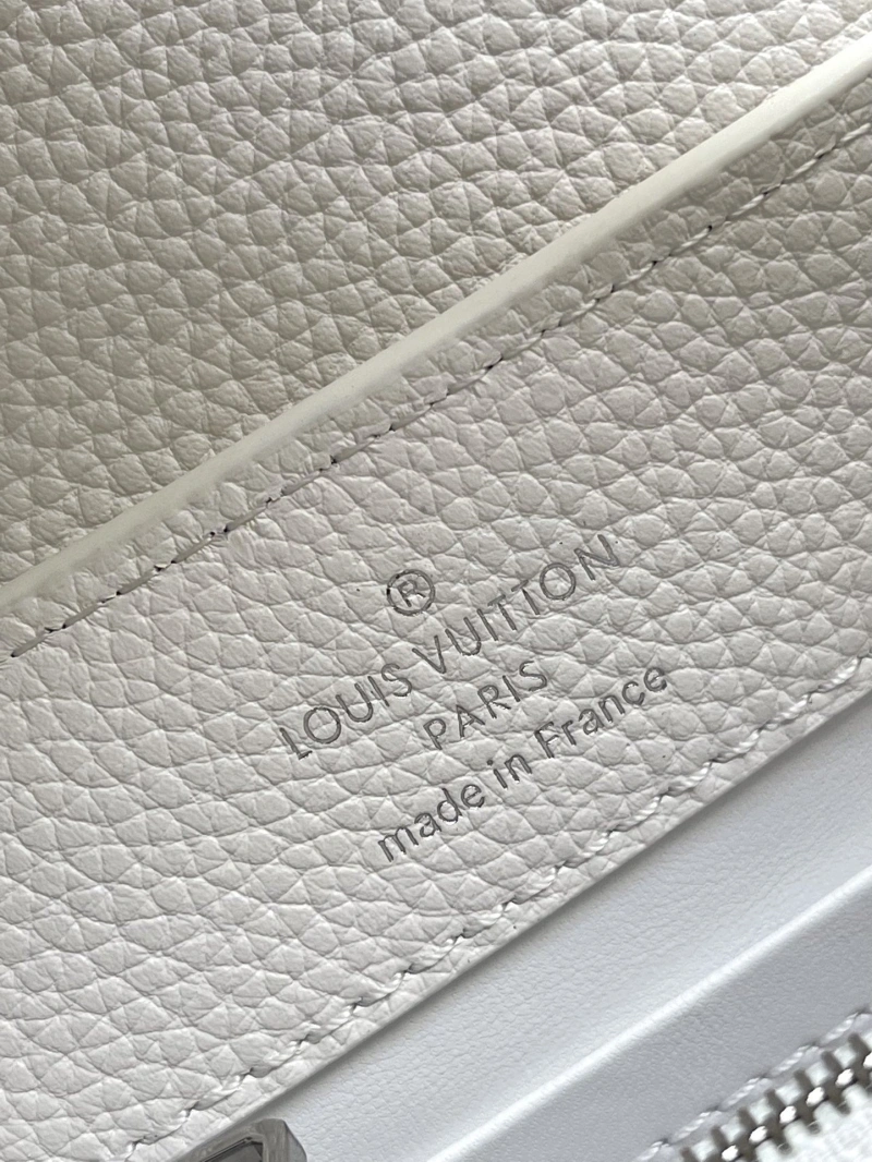 LV Capucines Bags 4286A-0234