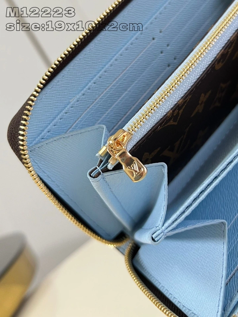LV Wallets 4286A-0265