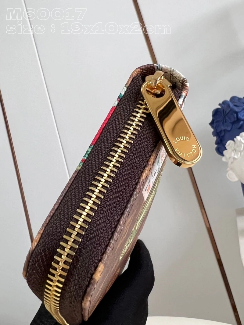 LV Wallets 4286F-0126