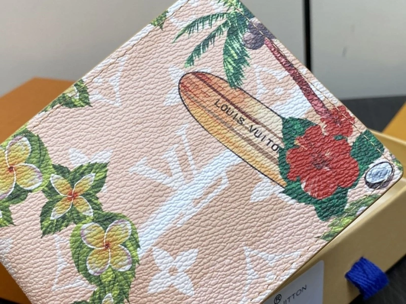 LV Wallets 4286G-0123