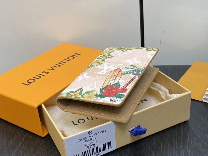 LV Wallets 4286G-0124