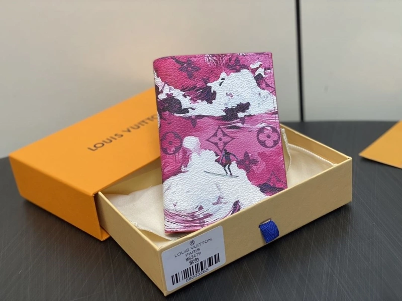 LV Wallets 4286G-0128