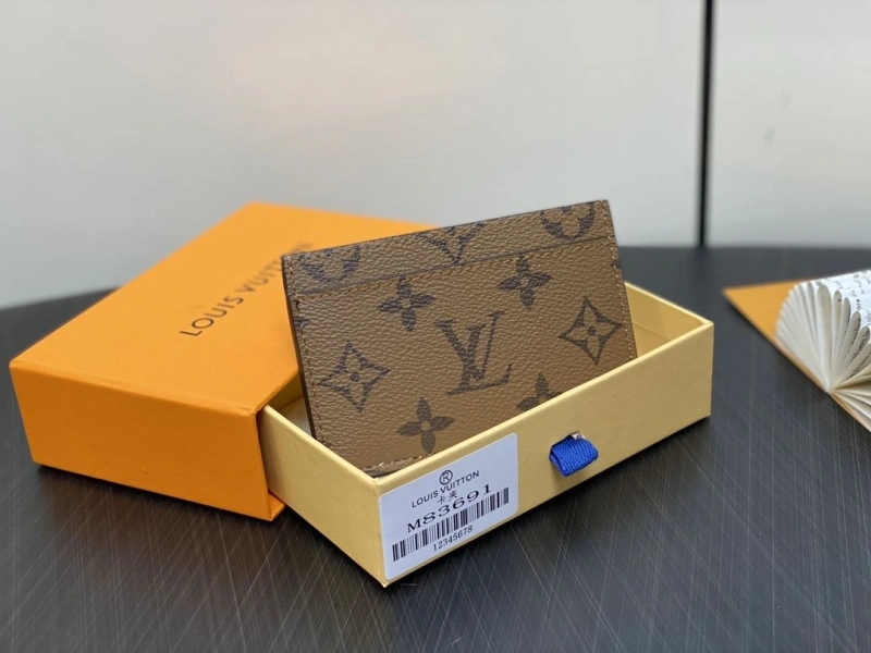 LV Wallets 4286G-0178