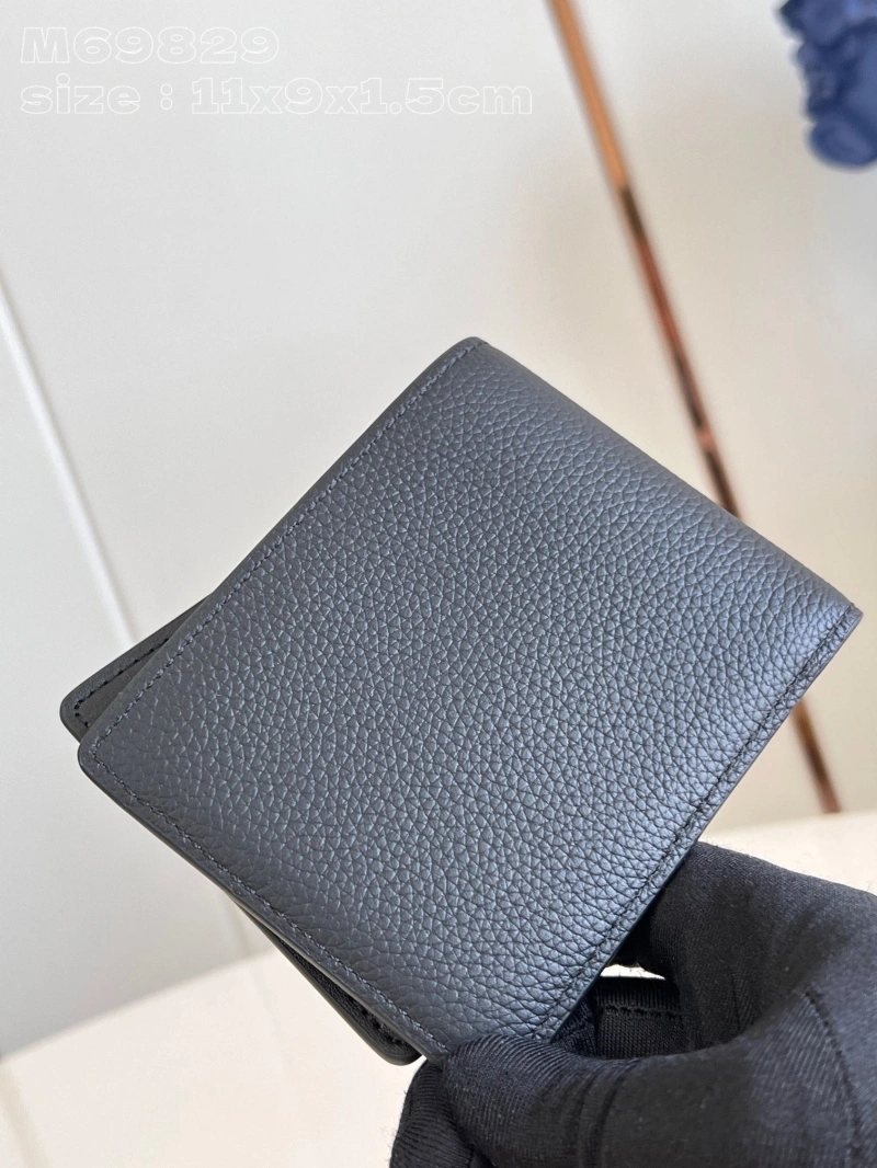 LV Wallets 4286G-0277