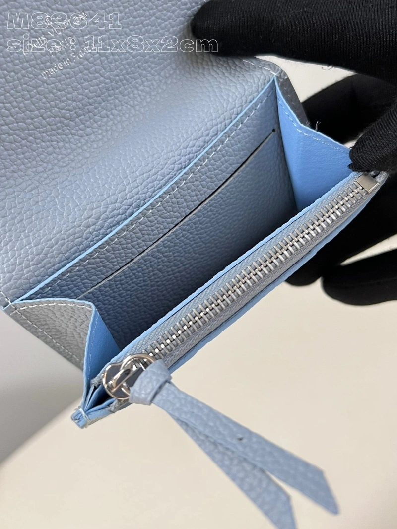 LV Wallets 4286G-0293