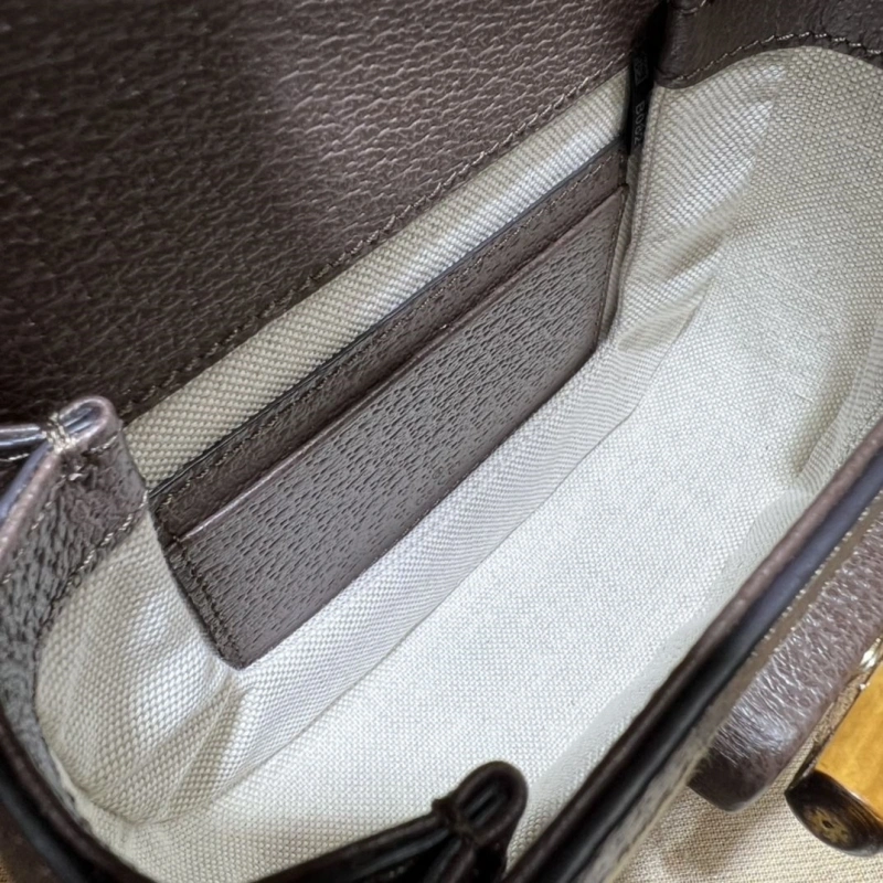 Gvc*1 top handle bags 4360c-0249