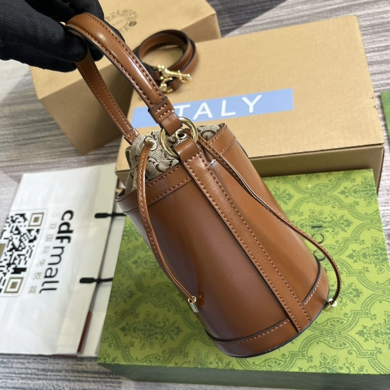 Gvc*1 bucket bags 4360c-0625