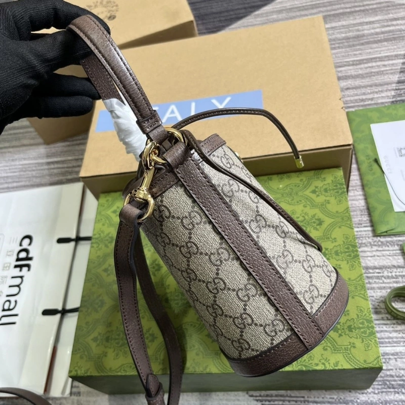 Gvc*1 bucket bags 4360c-0668