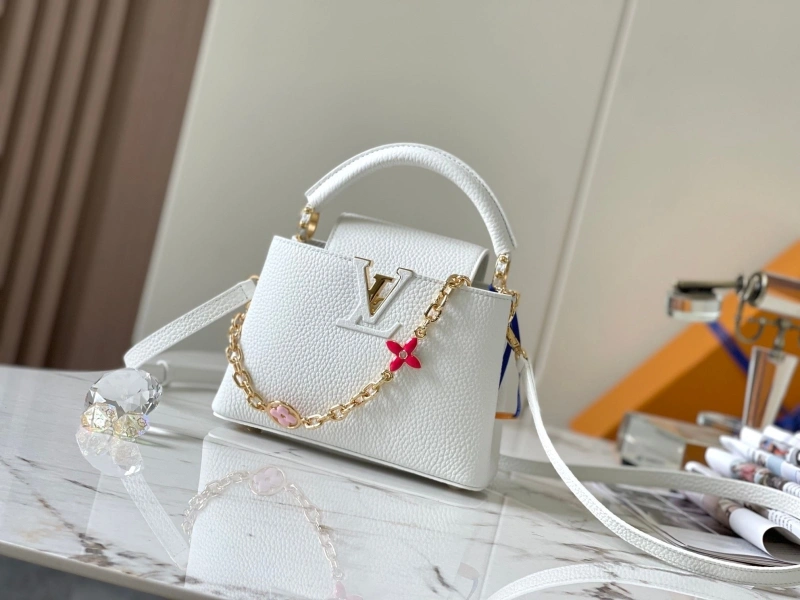 LV Capucines Bags 4365A-0031
