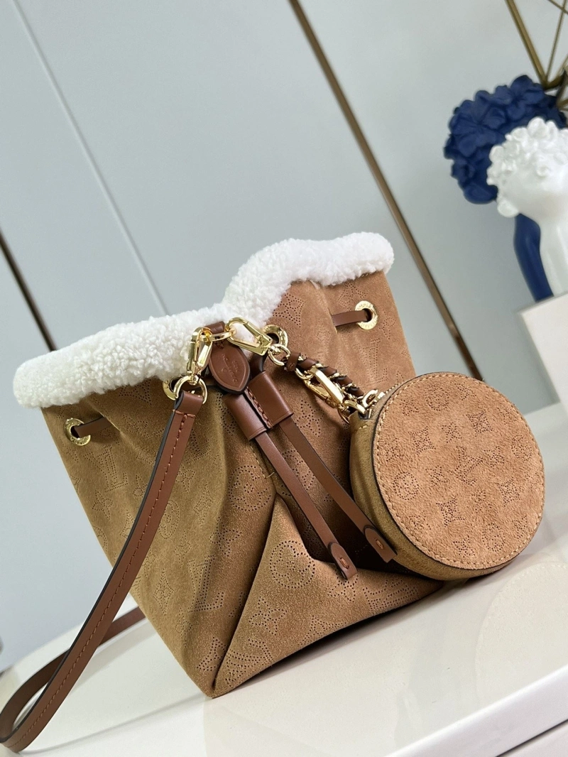 LV Bucket Bags 4365A-0173