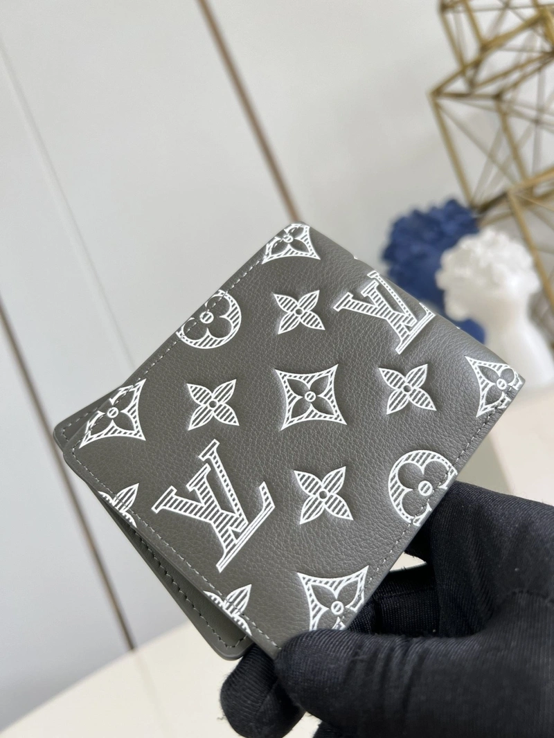 LV Wallets 4365A-0190