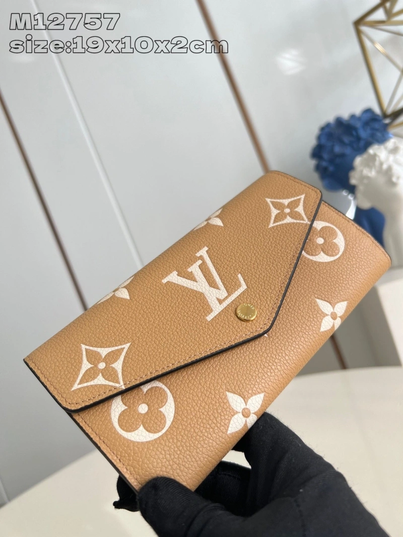 LV Wallets 4365A-0219