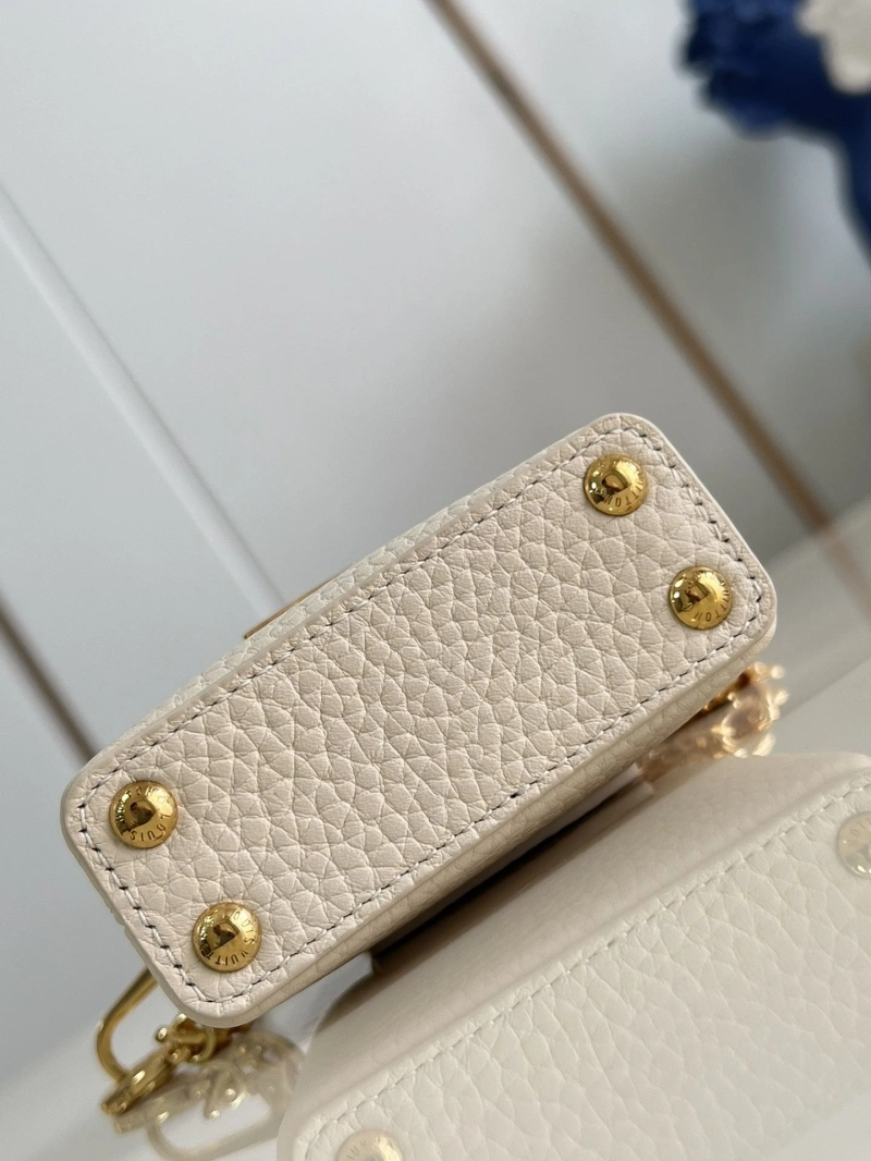 LV Capucines Bags 4365A-0221