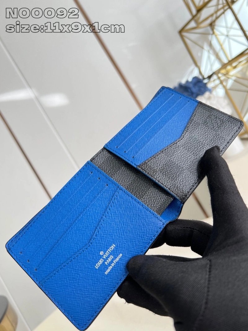 LV Wallets 4365A-0229