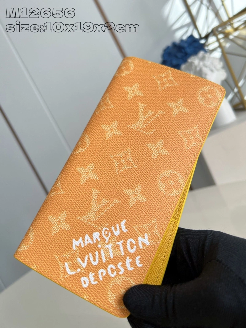 LV Wallets 4365A-0249