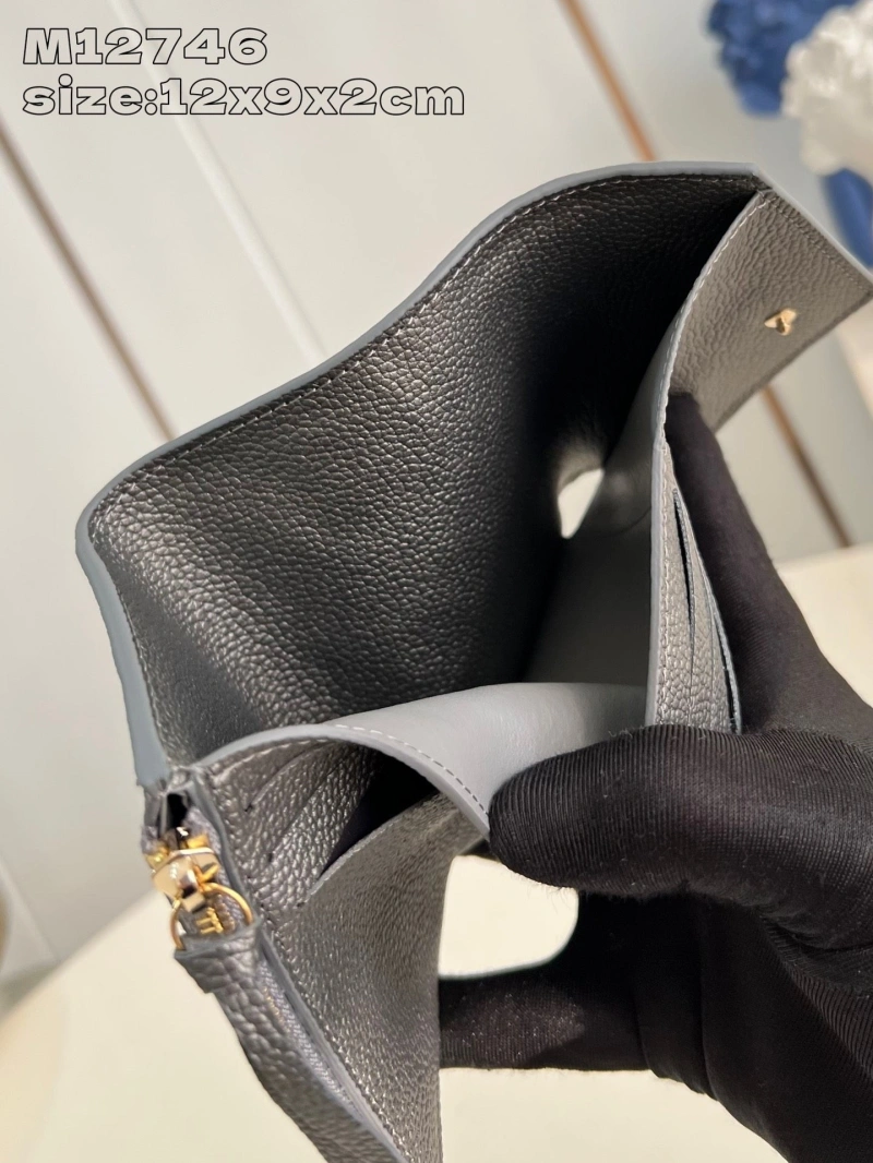 LV Wallets 4365A-0376