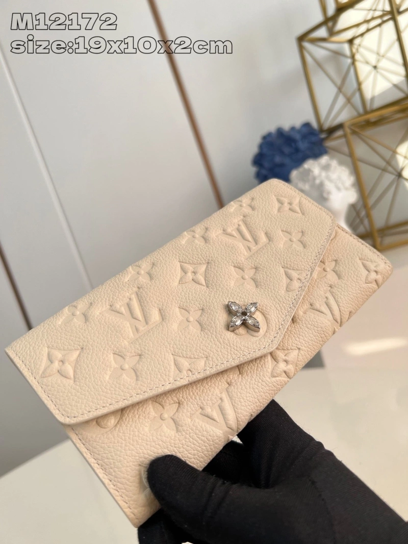 LV Wallets 4365A-0379