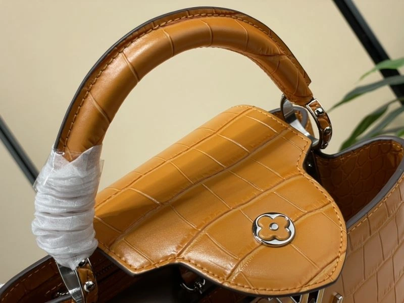 LV Capucines Bags 4365F-0011