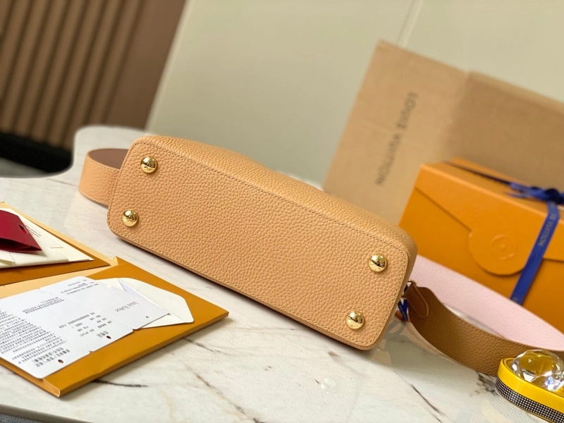 LV Capucines Bags 4365H-0068