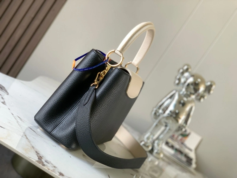 LV Capucines Bags 4365H-0079