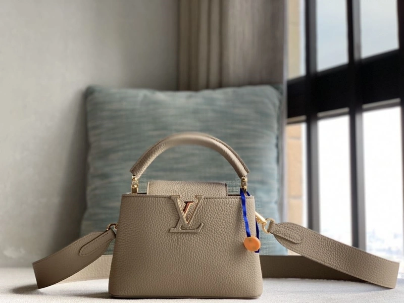 LV Capucines Bags 4365H-0098