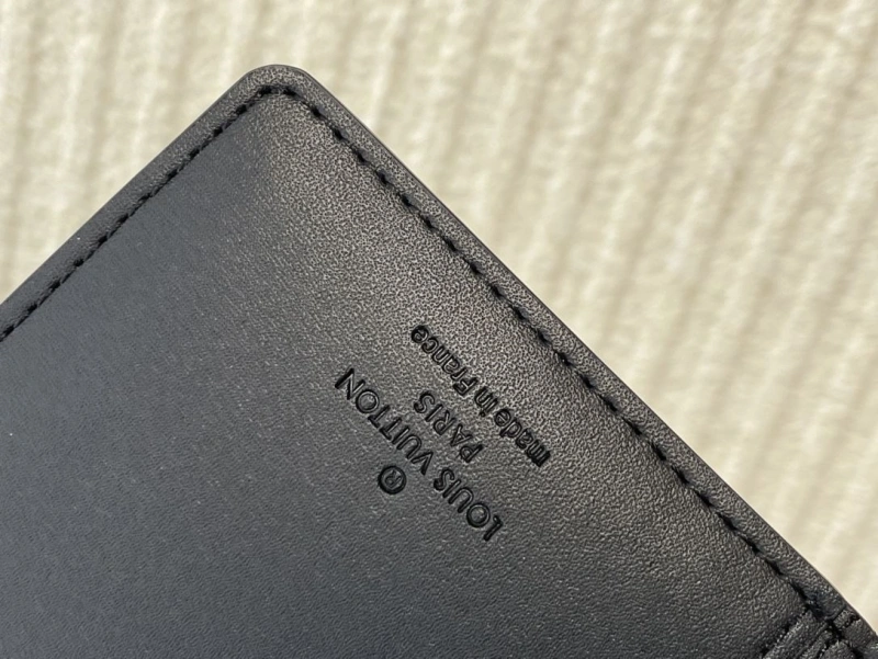 LV Wallets 4365H-0347