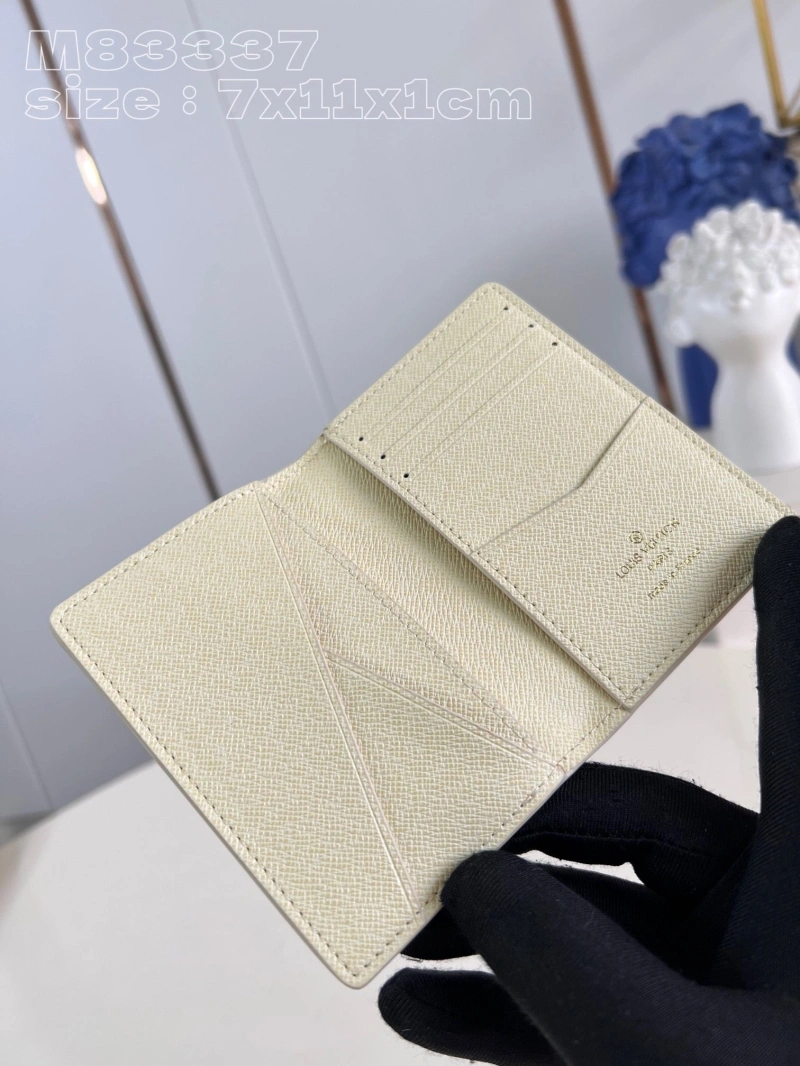 LV Wallets 4365H-0360