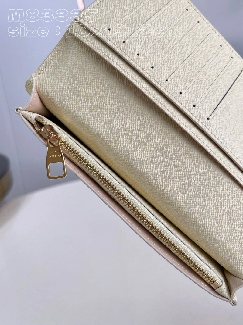LV Wallets 4365H-0364
