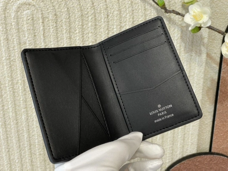 LV Wallets 4365H-0376