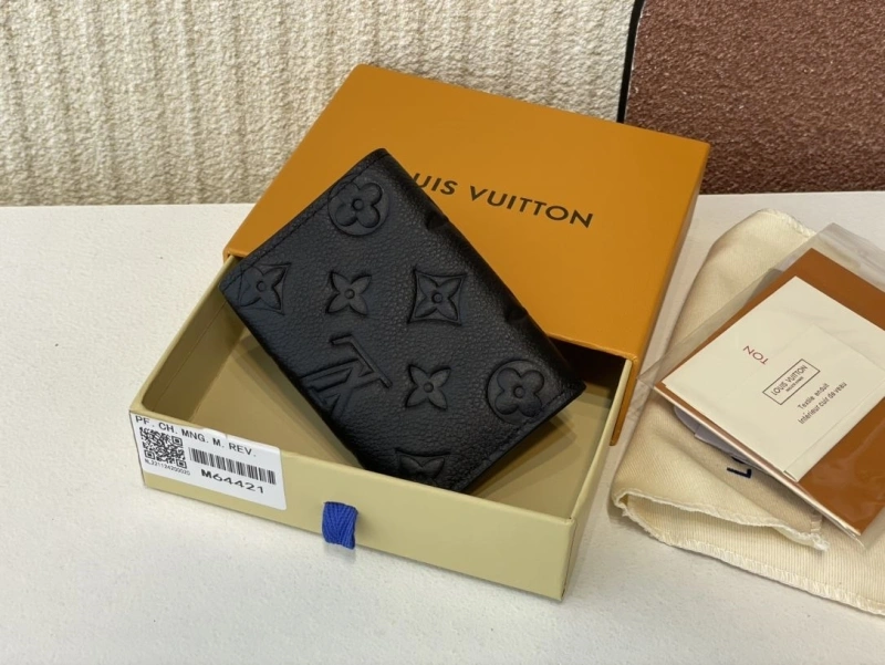 LV Wallets 4365H-0384