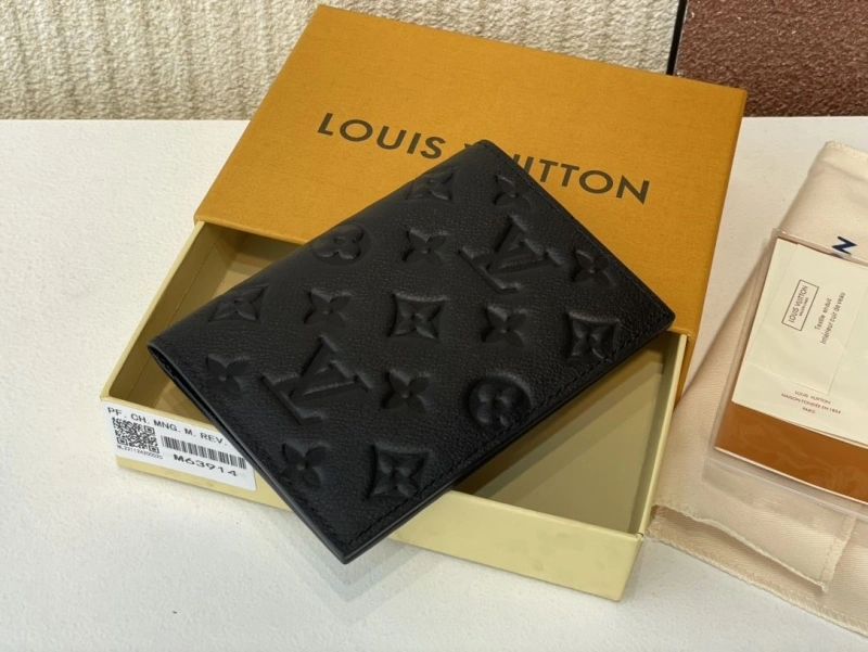 LV Wallets 4365H-0387