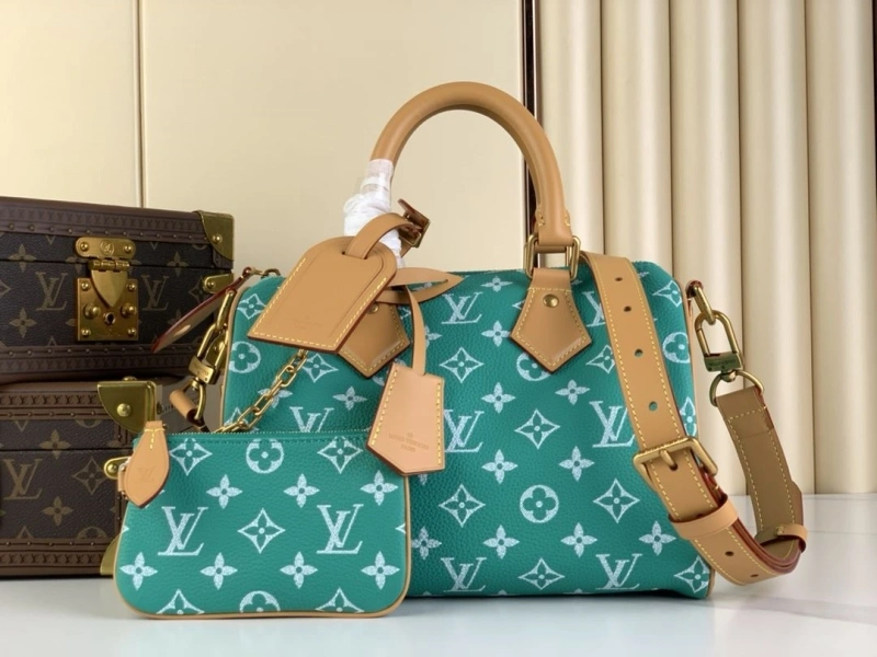 LV Travel Bags 4365H-0519