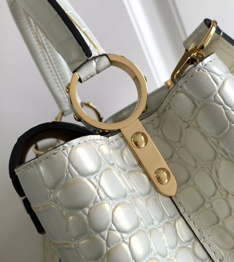 LV Capucines Bags 4365H-0538