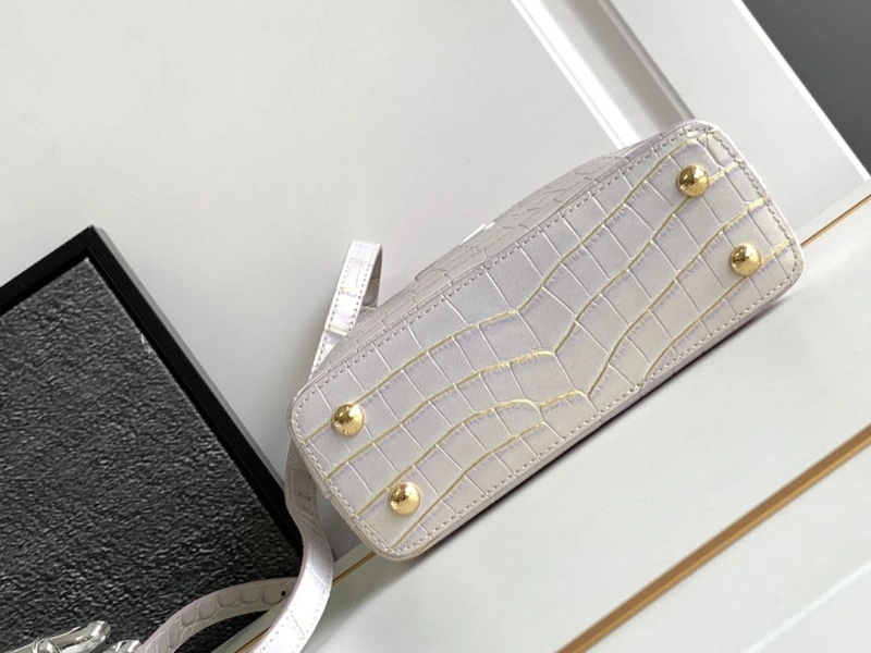 LV Capucines Bags 4365H-0543