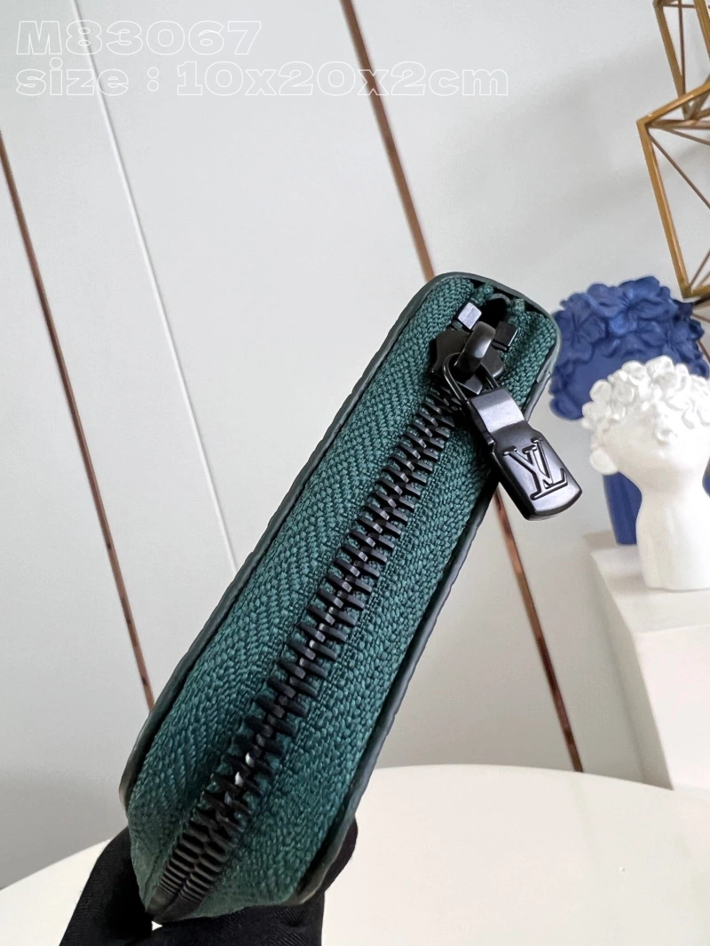 LV Wallets 4365H-0570