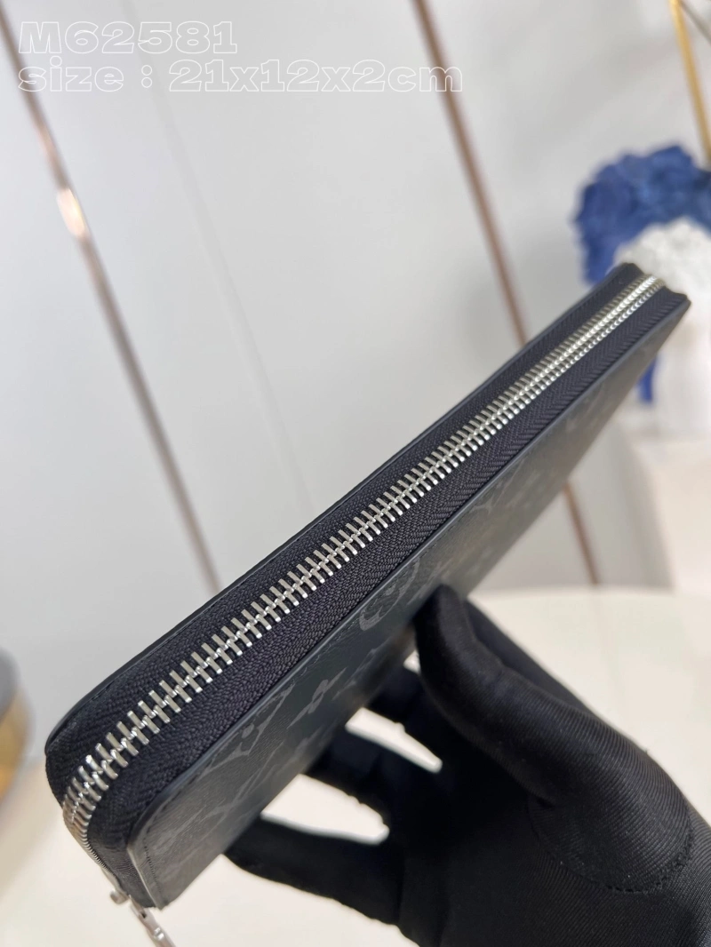 LV Wallets 4365H-0602