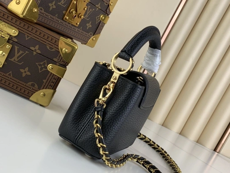 LV Capucines Bags 4365H-0672