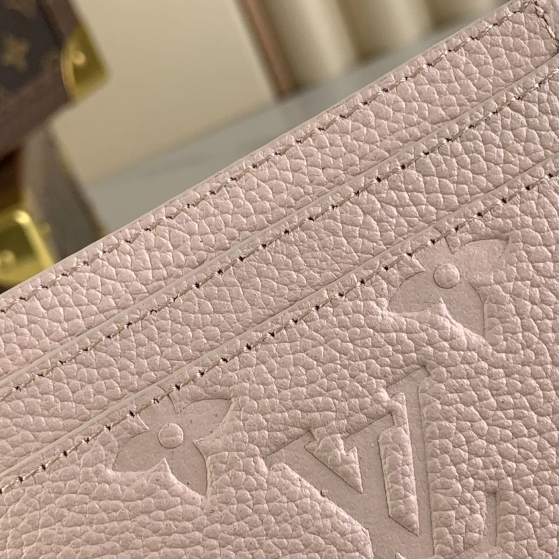 LV Wallets 4365I-0079
