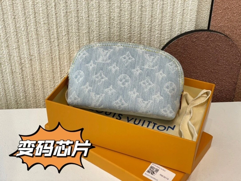 LV Wallets 4365I-0237