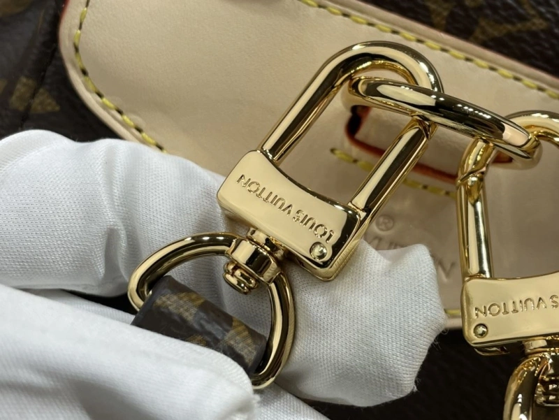 LV Backpacks 4365I-0353