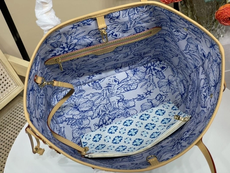 LV Shopping Bags 4365I-0356