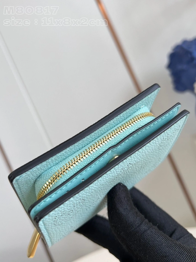 LV Wallets 4365I-0444