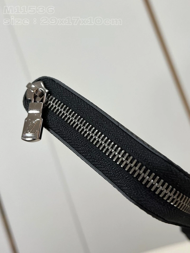 LV Wallets 4365I-0669