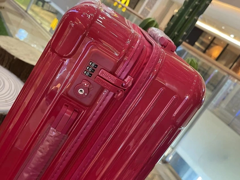 R1m0wa suitcase 4461-0165