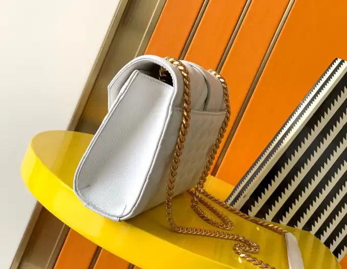 Gvc*1 satchel bags 4837a-0048